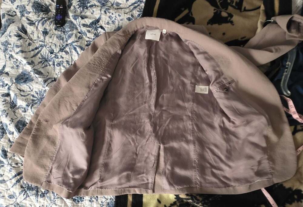 Aritzia Wilfred Generation Blazer Textured Crepette Taupe Size 6 - Picture 9 of 12